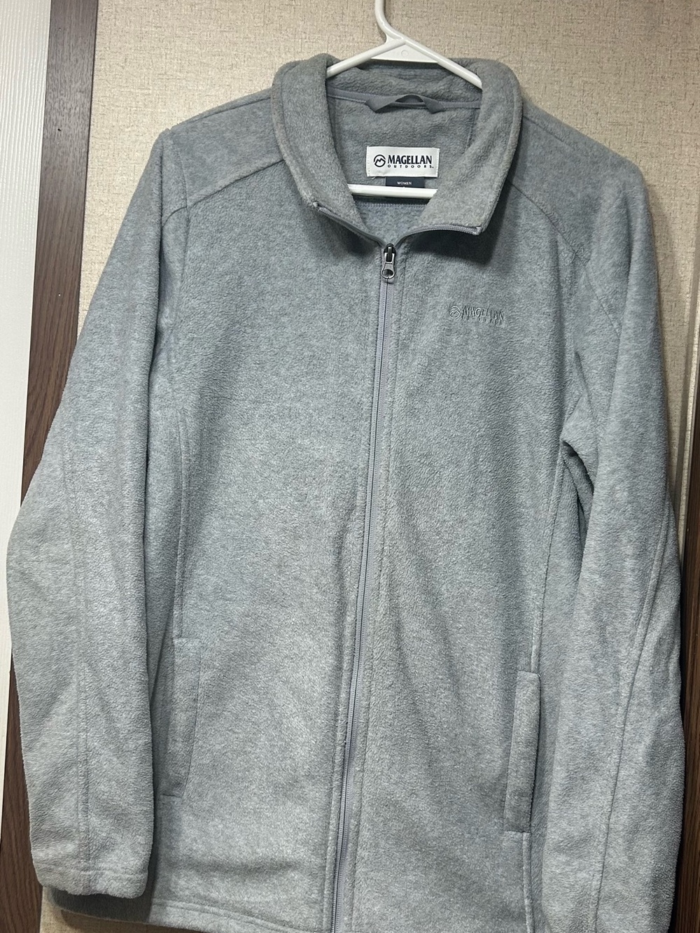 Magellan Outdoors Light Gray Full-Zip Fleece Jacket